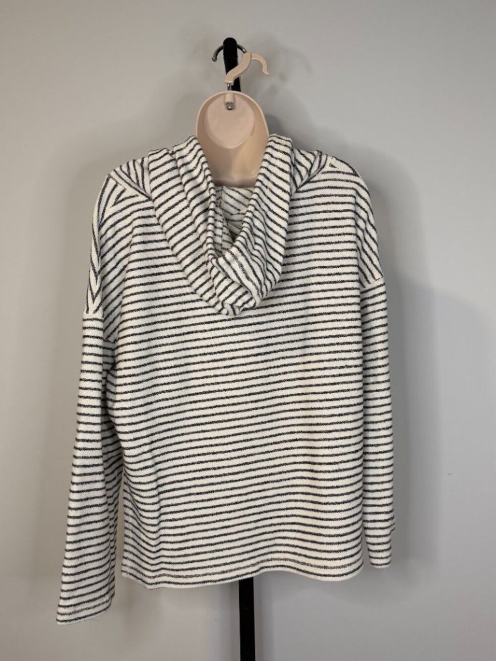 Billabong White Striped Hoodie Tops - Size L - Picture 2 of 4